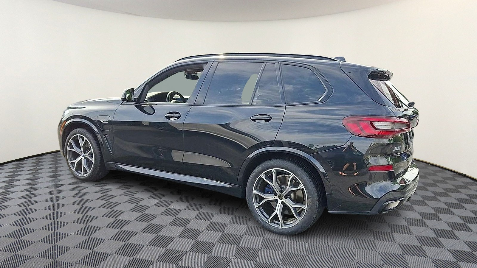 Used 2022 BMW X5 xDrive45e AWD/4WD image 6