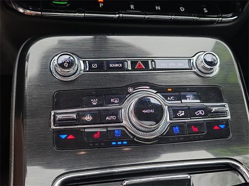 Used 2022 Lincoln Nautilus Reserve w/ Equipment Group 201A image 19