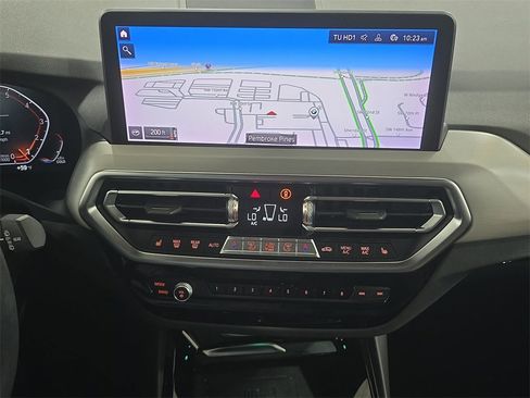 Certified 2022 BMW X3 xDrive30i w/ Premium Package 2 (ZPA) image 17