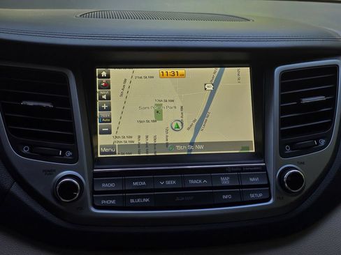 Used 2016 Hyundai Tucson Limited w/ Option Group 03 FWD image 33