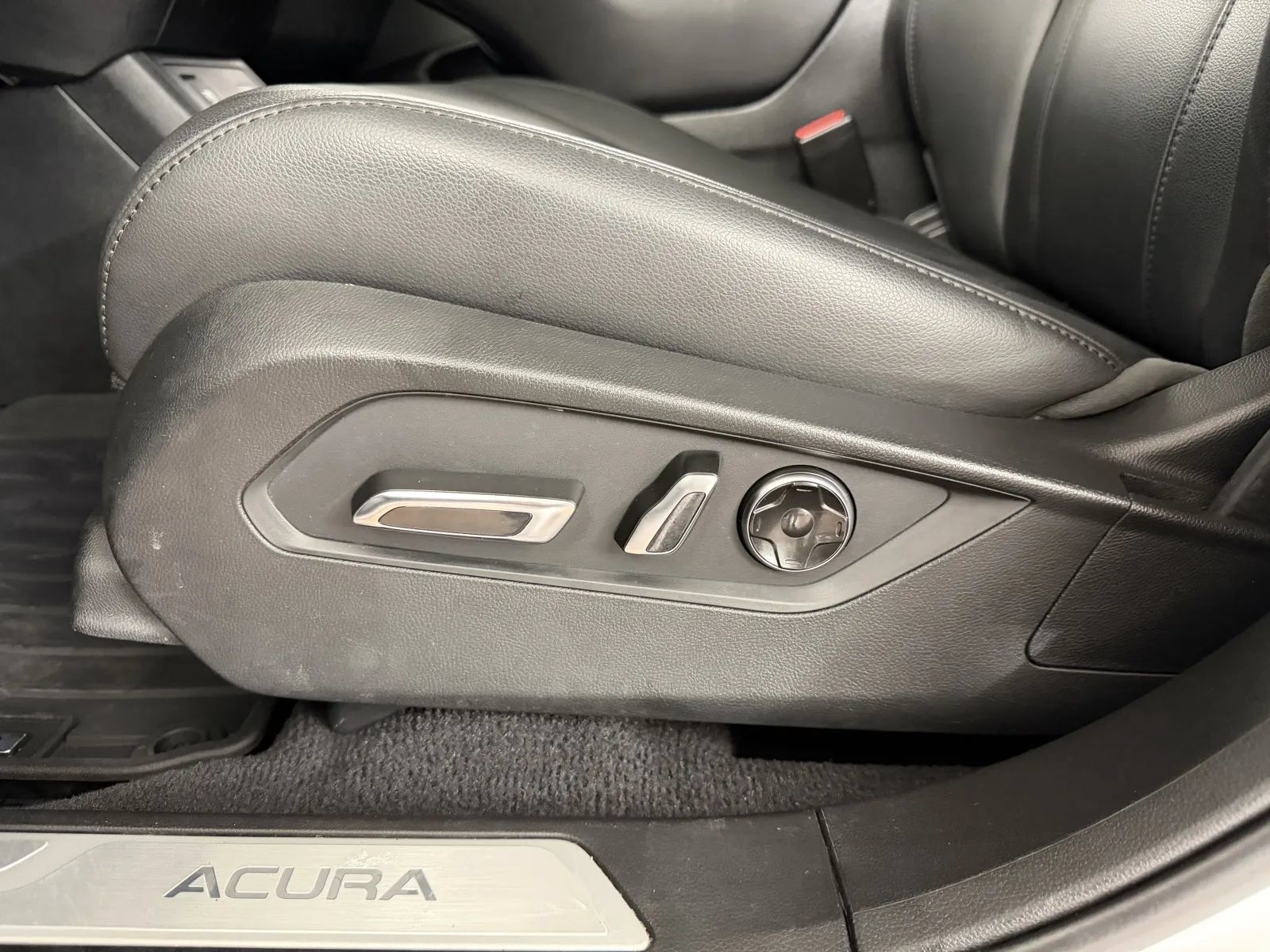 Used 2023 Acura RDX AWD image 12