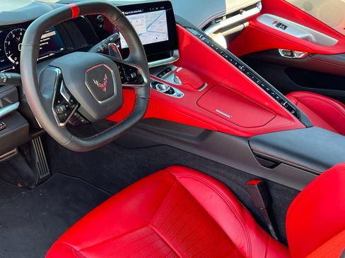 Used 2024 Chevrolet Corvette Stingray Preferred Cpe w/ Z51 Performance Package RWD image 4