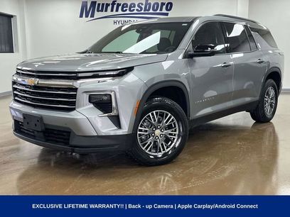 Used 2024 Chevrolet Traverse LT