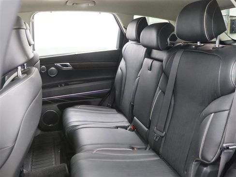 Used 2021 Genesis GV80 3.5T w/ Advanced Package 06 image 11