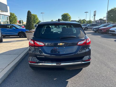 Used 2018 Chevrolet Equinox LS FWD image 4