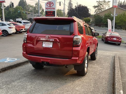 Certified 2024 Toyota 4Runner SR5 AWD/4WD image 6