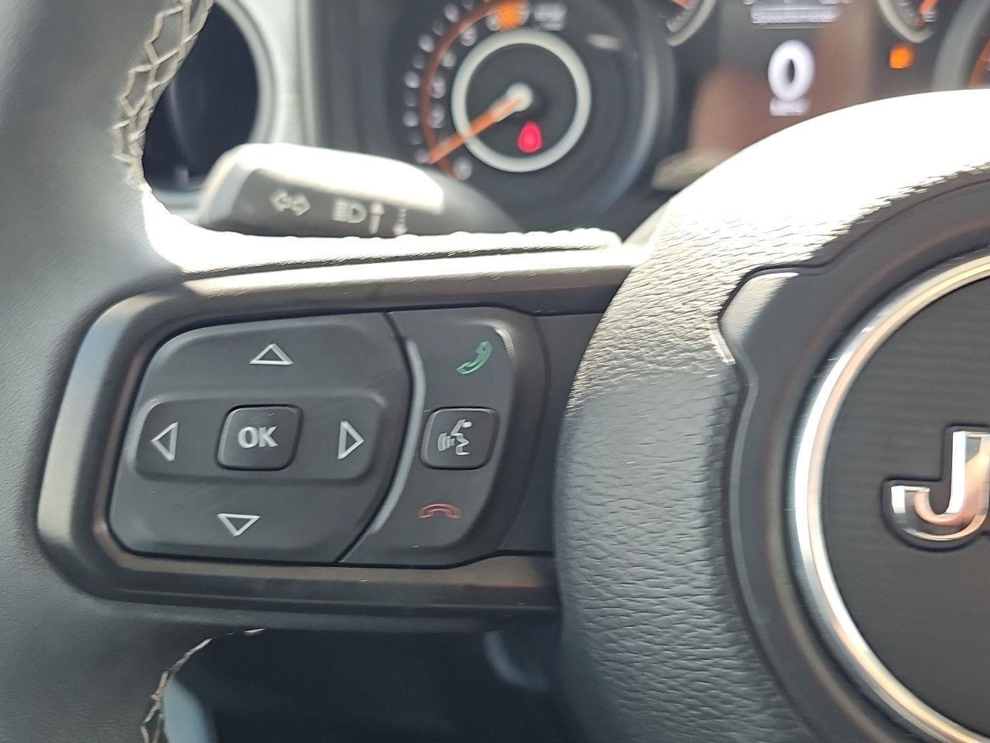 Used 2025 Jeep Wrangler Unlimited Sport AWD/4WD image 18