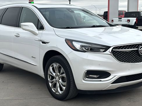 Used 2020 Buick Enclave Avenir w/ Avenir Technology Package image 3