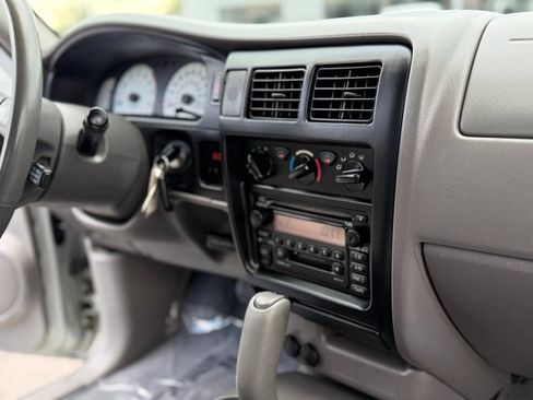 Used 2003 Toyota Tacoma PreRunner RWD image 75