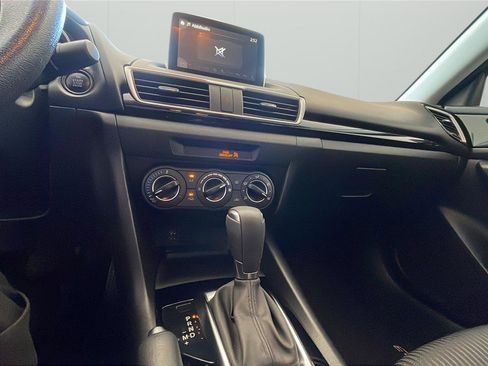 Used 2016 MAZDA MAZDA3 i Sport w/ Preferred Equipment Package FWD image 17