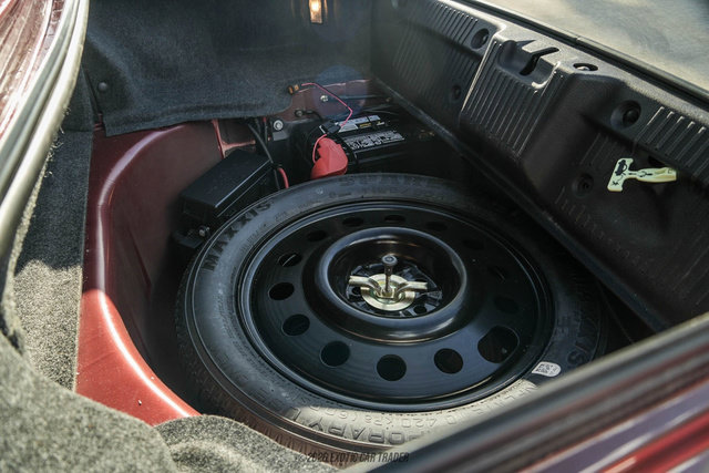 Used 2004 Ford Thunderbird RWD image 65