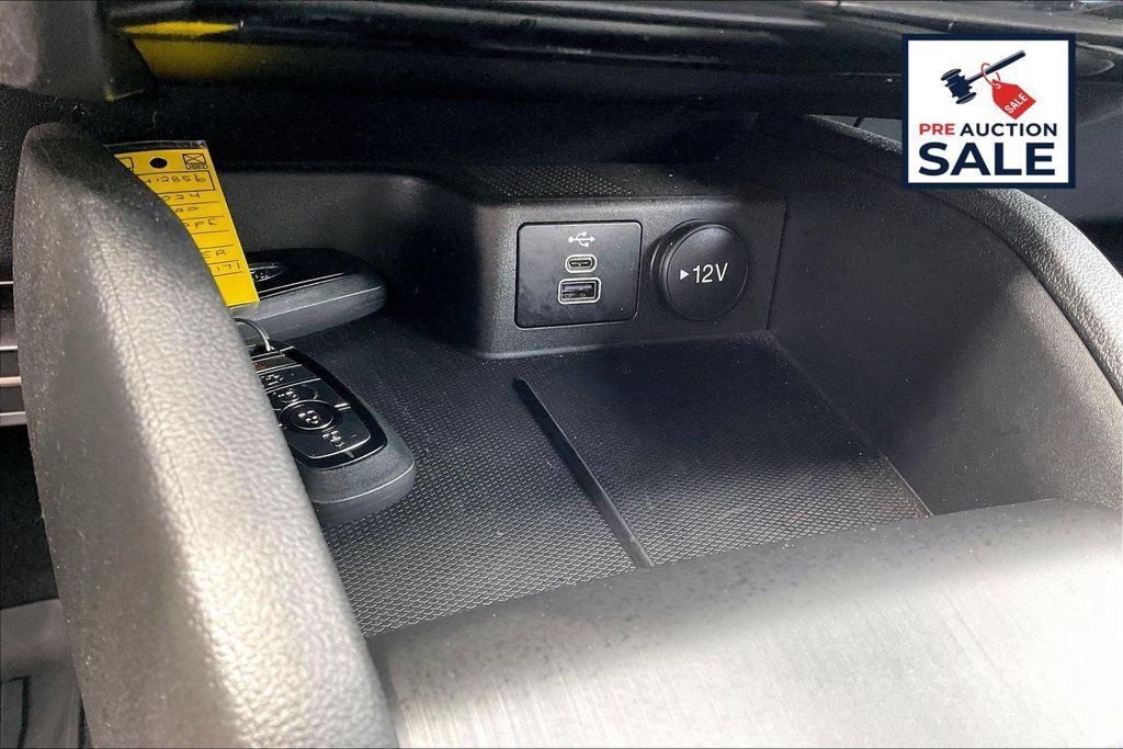 Used 2024 Ford Escape ST-Line w/ Tech Pack #1 AWD/4WD image 33