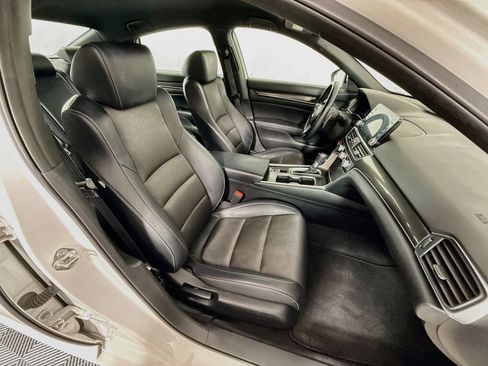 Used 2018 Honda Accord Sport image 26