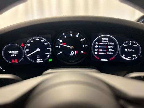 Used 2022 Porsche 911 Carrera S RWD image 17