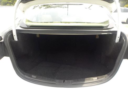 Used 2016 Ford Fusion SE w/ Equipment Group 202A FWD image 25