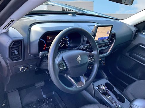 Used 2021 Ford Bronco Sport Base image 2