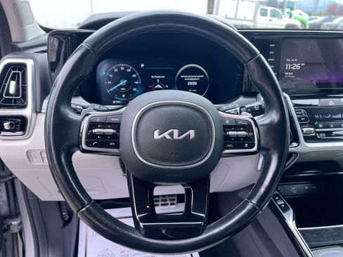 Certified 2024 Kia Sorento SX Prestige AWD/4WD image 14
