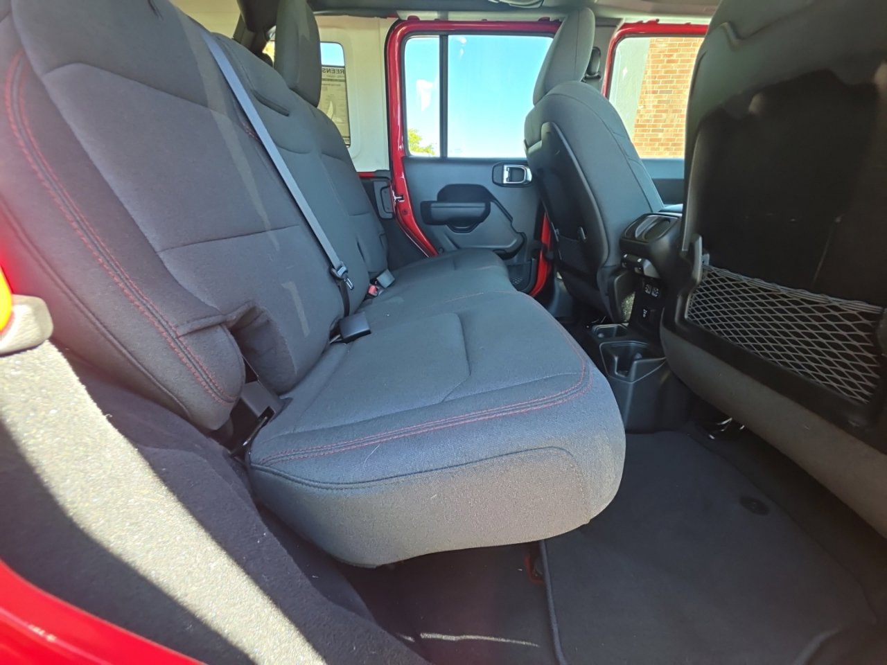 Used 2026 Jeep Wrangler Unlimited Rubicon AWD/4WD image 29