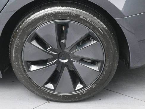 Used 2024 Tesla Model 3 Standard Range RWD image 29