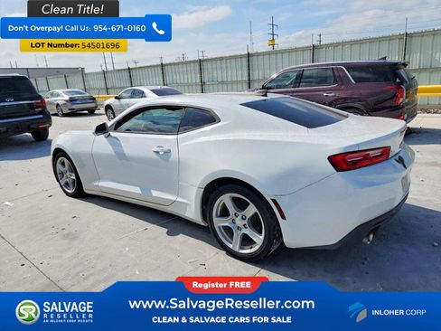 Used 2017 Chevrolet Camaro LT RWD image 3