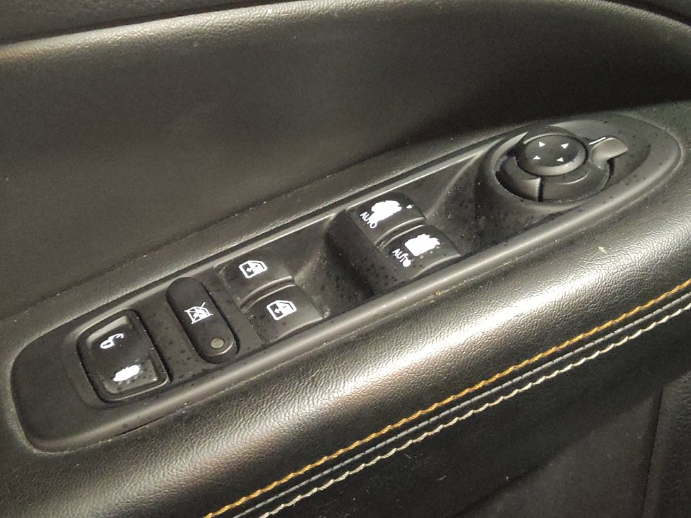 Used 2020 Jeep Compass Latitude FWD image 27