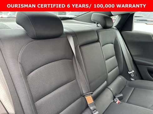 Used 2024 Chevrolet Malibu LT FWD image 11