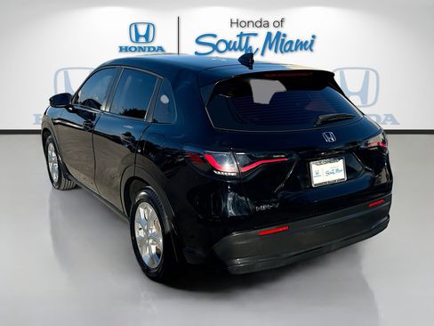Used 2023 Honda HR-V LX image 5