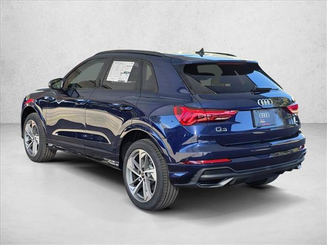 Used 2025 Audi Q3 2.0T Premium w/ Convenience Plus Package AWD/4WD image 7