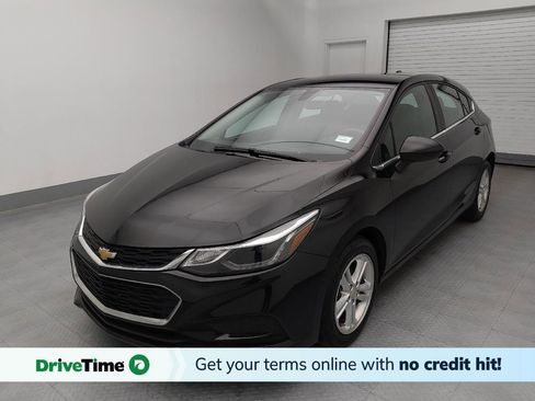 Used 2018 Chevrolet Cruze LT w/ Convenience Package image 1
