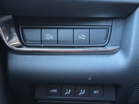 Used 2025 MAZDA CX-30 AWD 2.5 S w/ Premium Package image 24