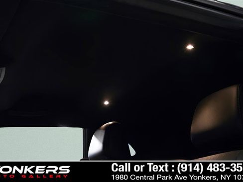 Used 2011 Dodge Challenger image 41