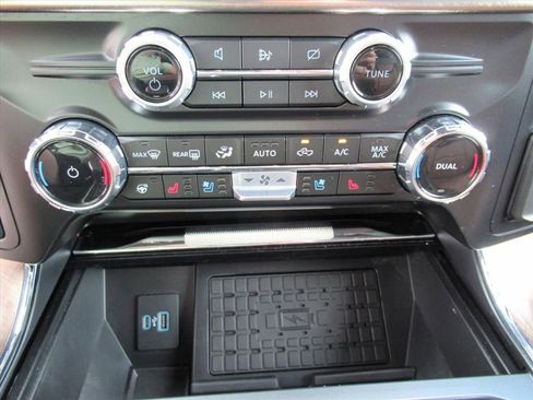 Used 2024 Ford F150 King Ranch w/ FX4 Off-Road Package image 32