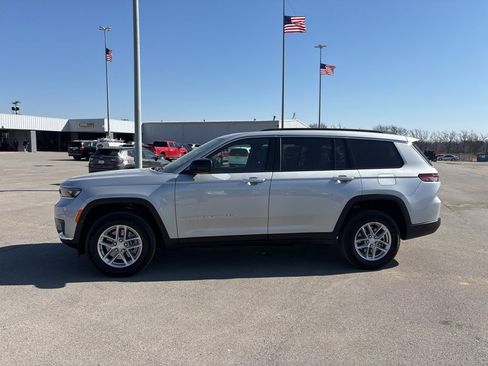 New 2026 Jeep Grand Cherokee L Laredo w/ MOPAR Finishing Package AWD/4WD image 6
