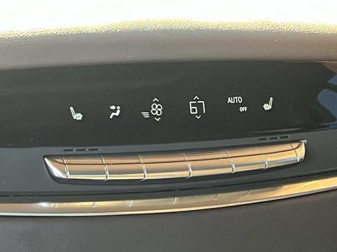 Used 2025 Cadillac Escalade Premium Luxury w/ Touring Package AWD/4WD image 19
