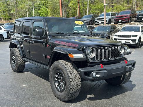 Certified 2024 Jeep Wrangler Unlimited Rubicon AWD/4WD image 12