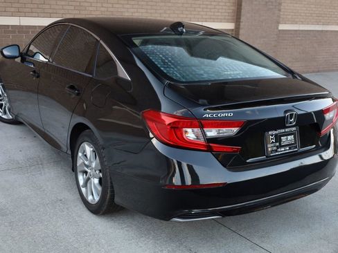 Used 2018 Honda Accord LX image 8