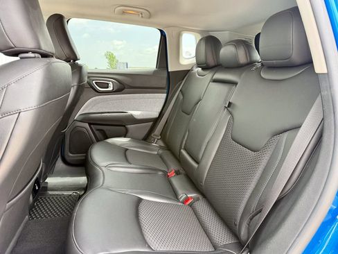 Used 2022 Jeep Compass Latitude w/ Convenience Group AWD/4WD image 12