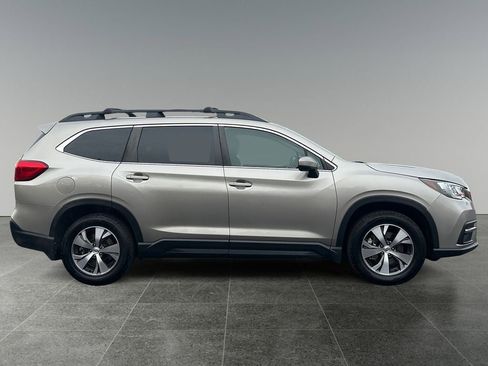 Used 2019 Subaru Ascent Premium image 8