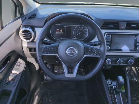 Used 2021 Nissan Versa SV image 26