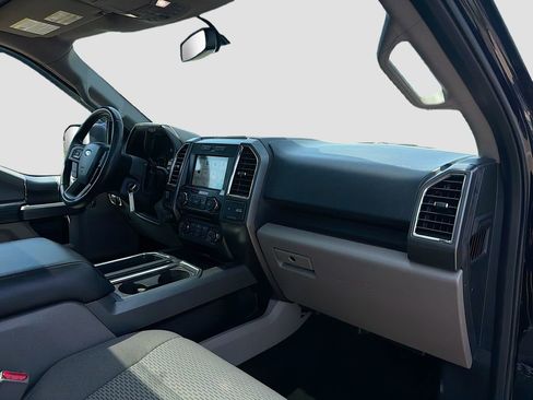 Used 2016 Ford F150 XLT w/ Equipment Group 302A Luxury AWD/4WD image 31