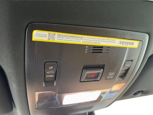 Used 2025 Lexus IS 300 300 CAM,SUNROOF,CLMT STS,BLIND w/ Premium Package image 33