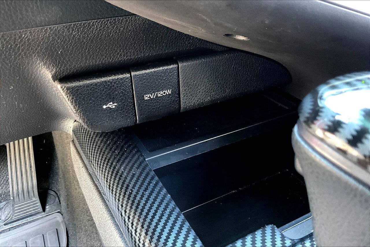 Used 2023 Toyota Camry SE FWD image 22