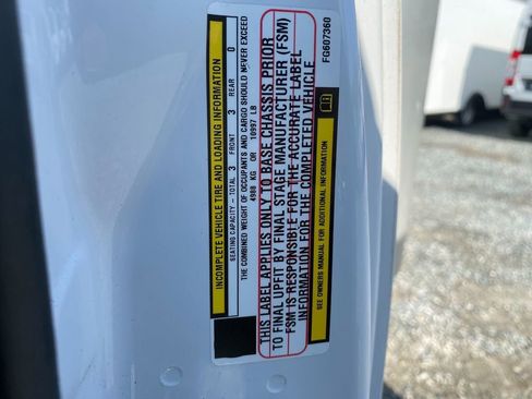 Used 2015 RAM 5500 Tradesman image 36