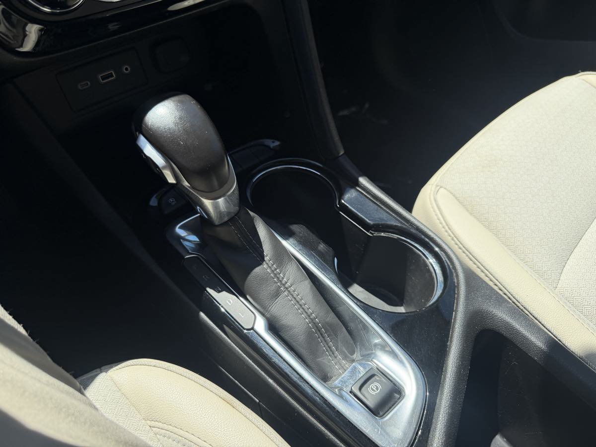 Used 2021 Buick Encore GX Select FWD image 25
