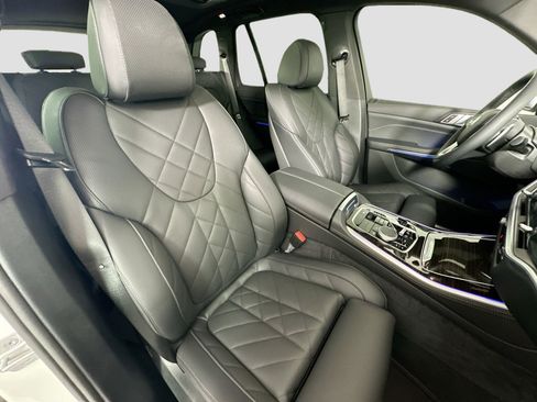 Certified 2025 BMW X5 xDrive40i w/ Parking Assistance Package image 28