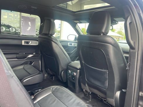 Used 2020 Ford Explorer Limited AWD/4WD image 29