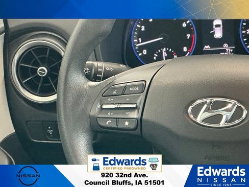 Used 2023 Hyundai Kona SEL w/ Cargo Package AWD/4WD image 18