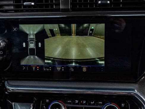 Used 2025 GMC Sierra 1500 Denali Ultimate image 26