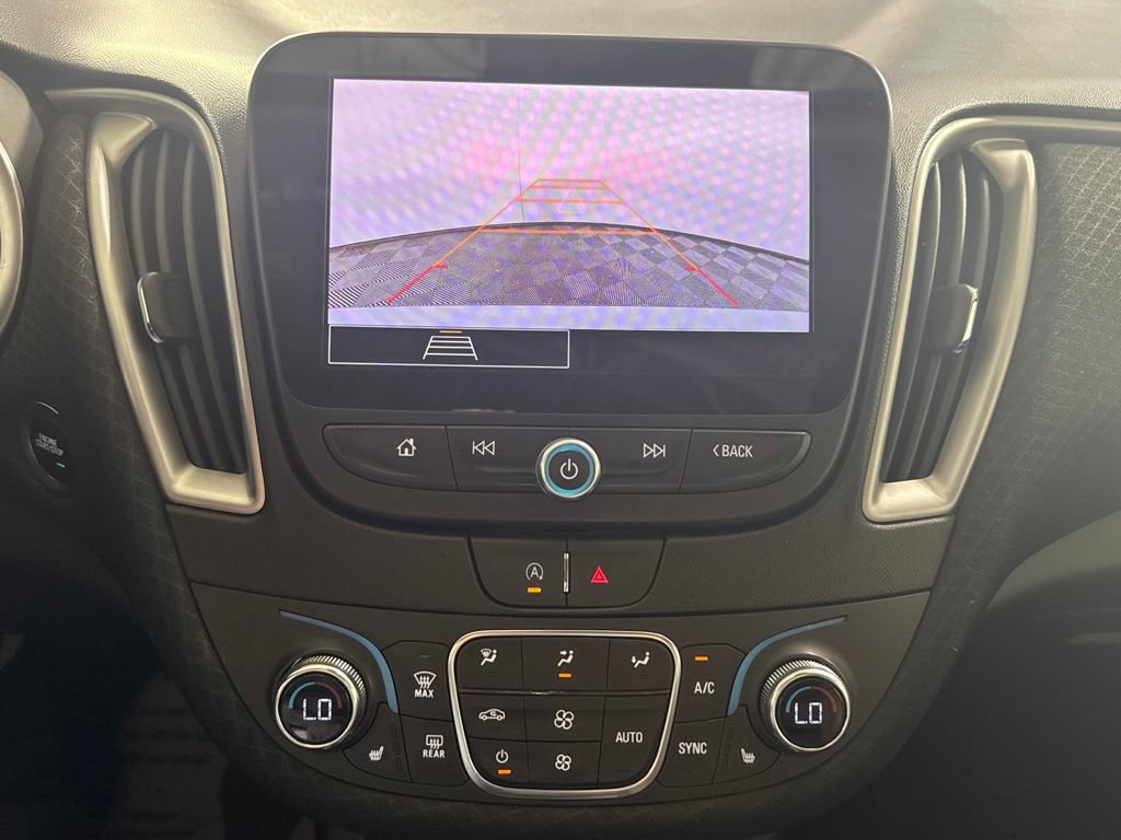Used 2024 Chevrolet Malibu LT FWD image 32