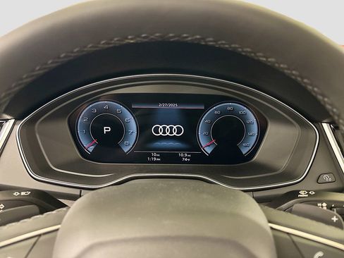 Used 2025 Audi Q5 2.0T Premium Plus w/ Premium Plus Package image 10